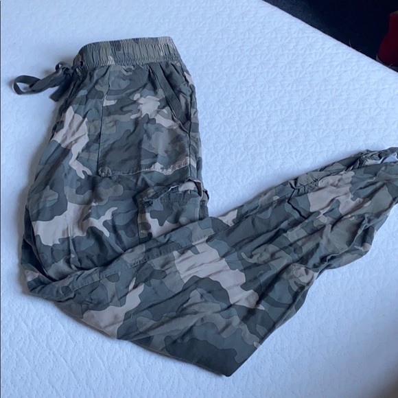 Hippie Rose Pants - Women’s Camo Joggers